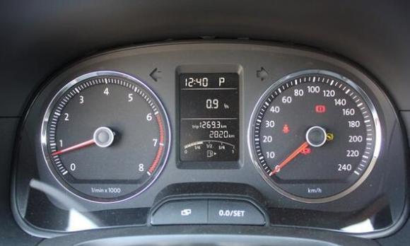 爱车里程表从10万调到1万 只需要用5分钟_用车_一猫汽车网